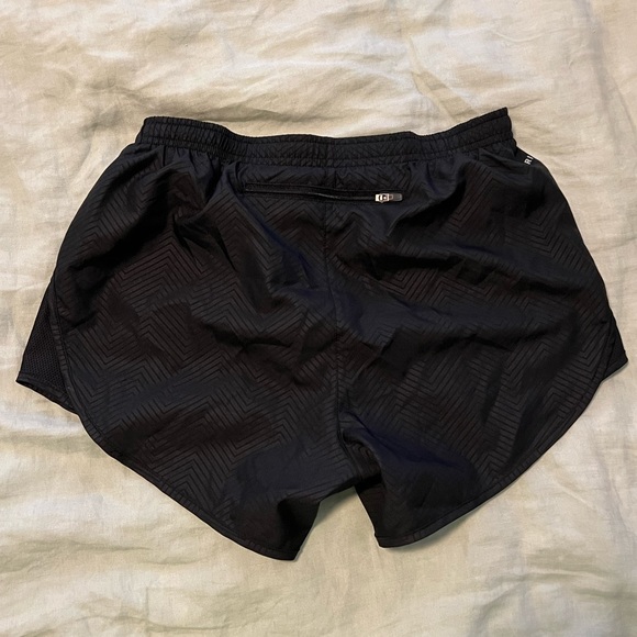 Nike Dry-fit Women’s Running Short. Size XS in Black. - Picture 4 of 5